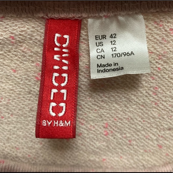 Divided Sweater - Picture 7 of 7